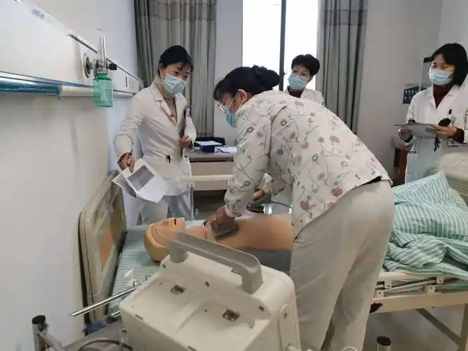 县一院护理部举办电除颤急救技能比赛_竞赛_抢救_水平