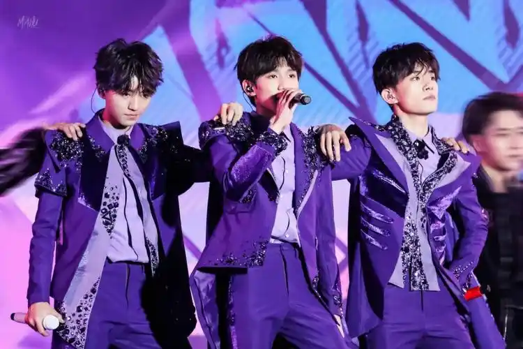 tfboys六周年纪念日快乐