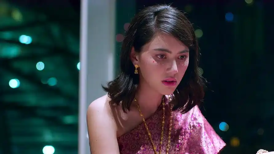 《爱的警报器》经典片段速看,女主恋爱脑上头,男主却只想搞事!