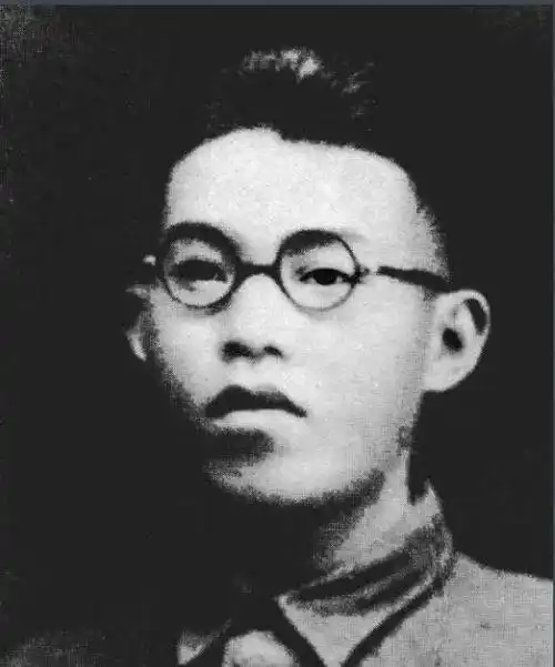 已报道出来的,共和国前十号烈士中的三位