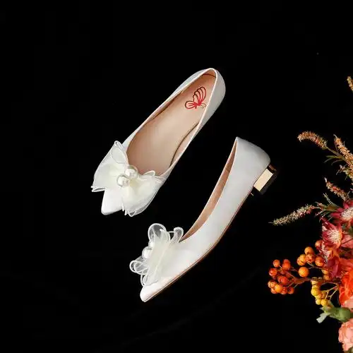 白色珍珠婚鞋婚纱两穿新娘鞋缎伴娘鞋女平底单鞋