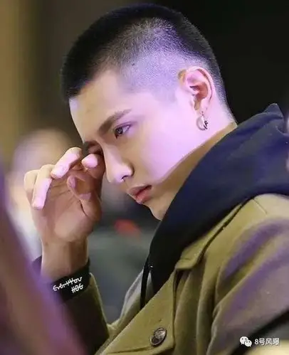 第一个提出要整头的女星她也太拼了吧