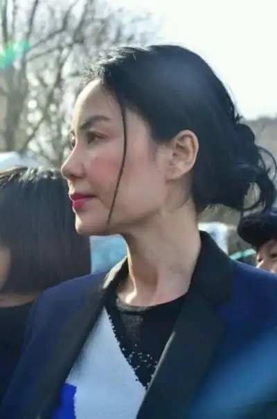 看了王菲素颜,男人都怀疑人生,真不知道谢霆锋每天怎么过的!