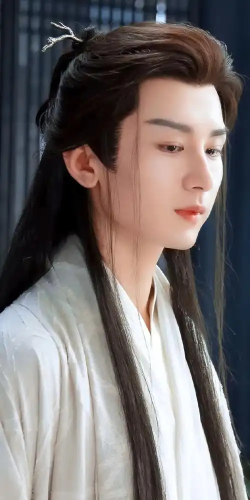 成毅古装造型手机壁纸:他的古装扮相依然很仙,不论是帝君扮相,修罗