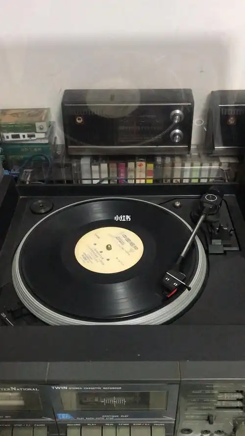 黑胶唱片机