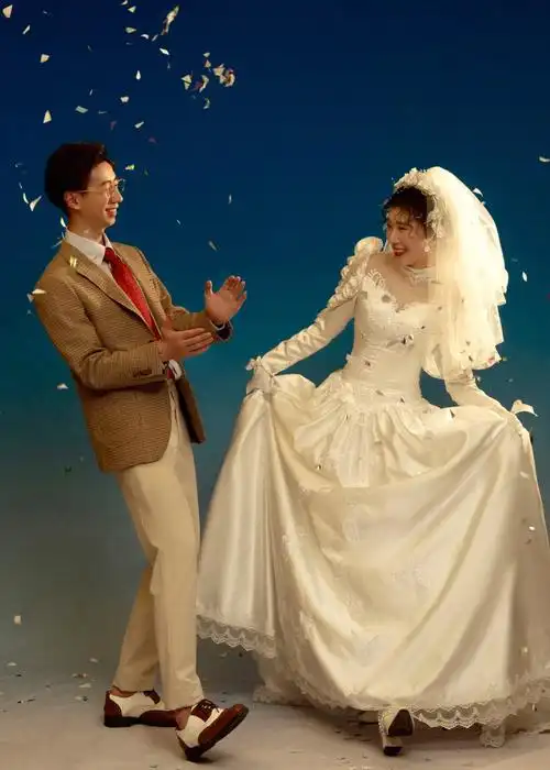 百分百客片超甜的80年代港风复古婚纱照