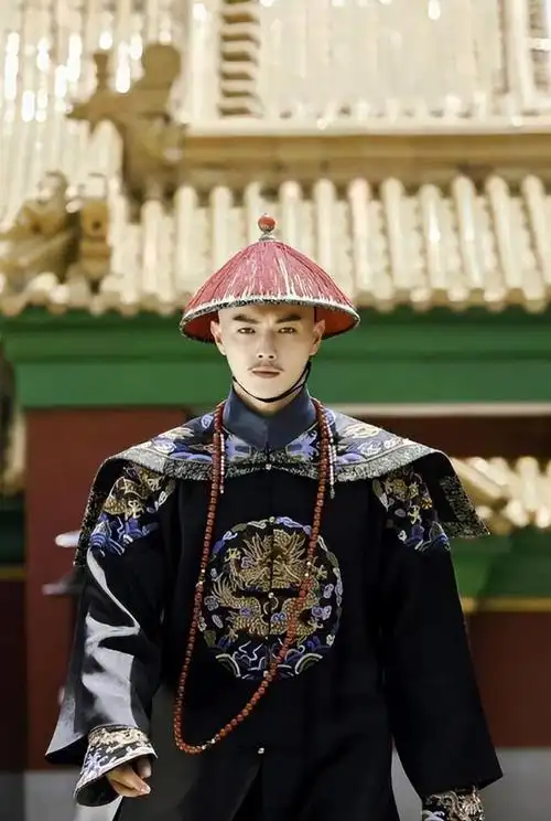 那年杏花微雨,你说你是女主,让我为你们的爱情退步,可我不甘