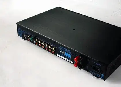 经典的复刻--音乐传真a1复刻版合并功率放大器