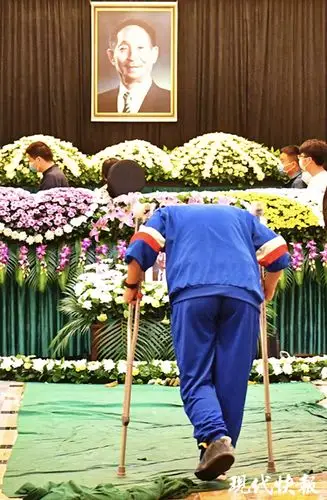 袁隆平遗体送别仪式前夜