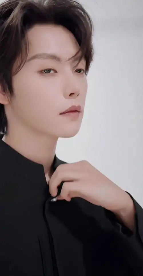 肖宇梁超话xyl#肖宇梁#xyl#肖宇梁饰演光绪#xyl#向