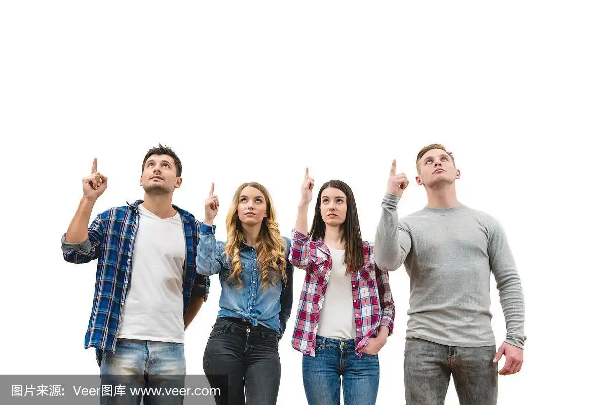 四个人在白色背景上做手势