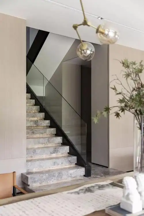 郁林510㎡现代轻奢风别墅 木饰面融入自然格调-建材网