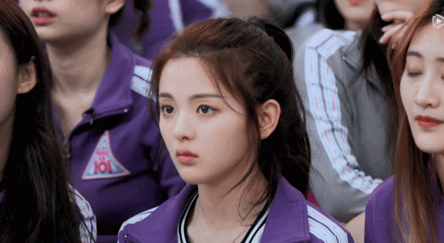 杨超越出道前清纯照曝光网友颜值比现在还高