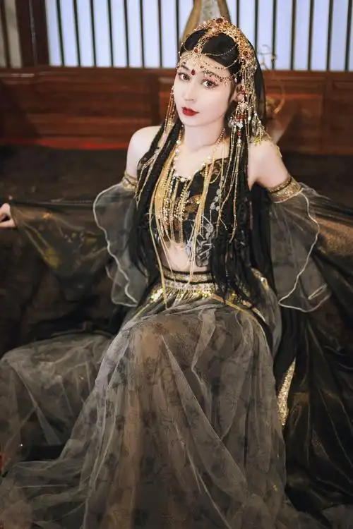 00淘宝新品印度舞演出服女西域公主舞姬cos服饰古装异域风情舞蹈服装