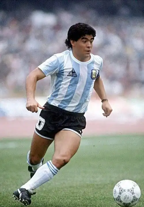 一代球王.马拉多纳