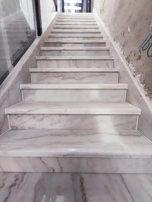 大理石楼梯yyds