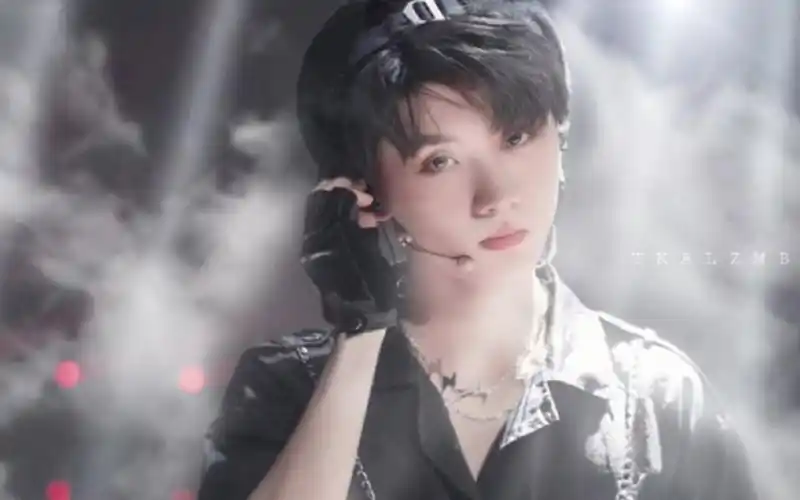 马嘉祺少年onfire第四次公演少年美舞台直拍纯享版