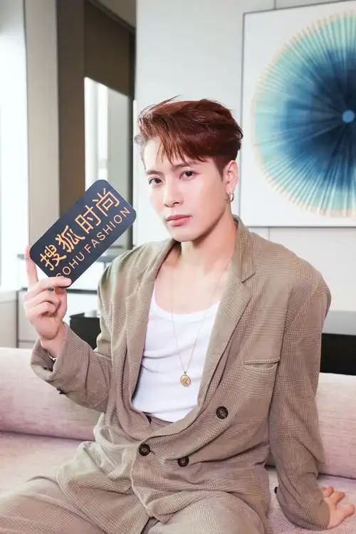 主角|"偶像当道"!jackson王嘉尔,优质艺人的"全能"之路