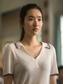 凌彩彩(王玉雯饰演)