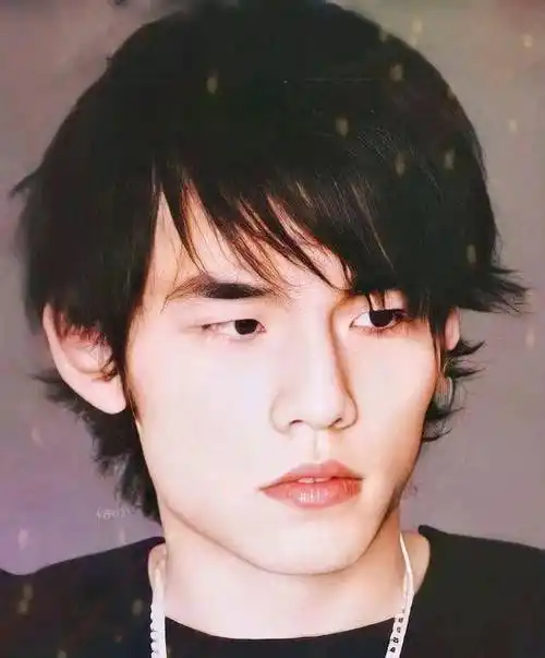 周杰伦说好久没开演唱会了,所以周董你是要暗示我们什么吗_朋友_不