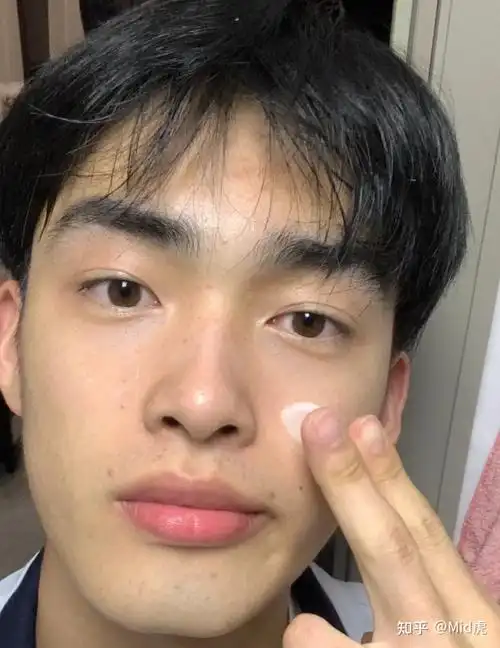 男生脸上出油多,皮肤糙如何快速改善? - 知乎