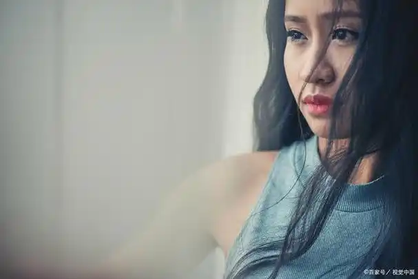 故事男朋友被其他女生表白了他还加了对方微信叫她宝贝