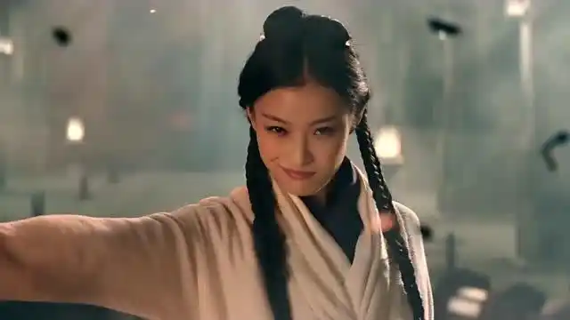 悟空传:倪妮差点被砸中,幸好二郎神接住了悟空的巨型金箍棒!