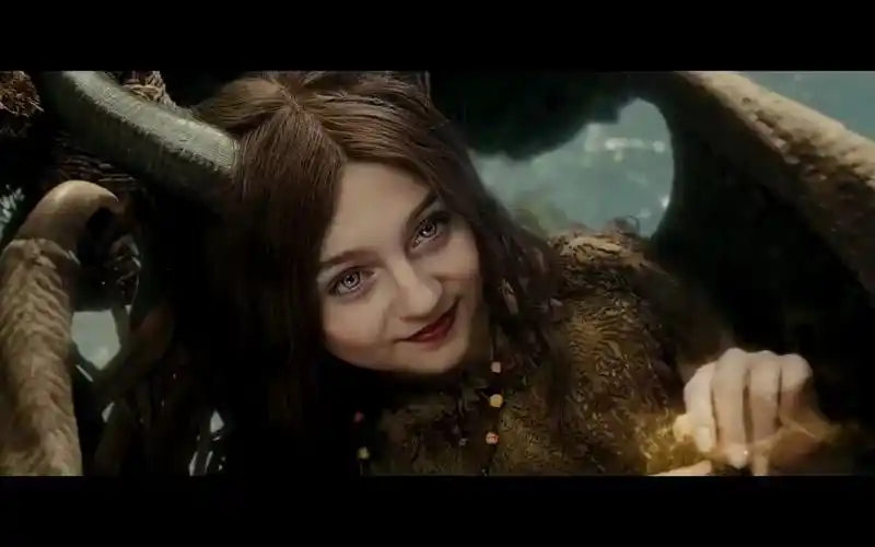 奇幻电影:精灵仙子爱上人类男孩,不仅被骗了感情,还被割了翅膀