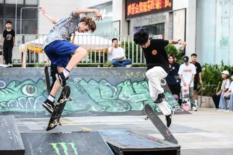 全民健身——趣味滑板乐享周末