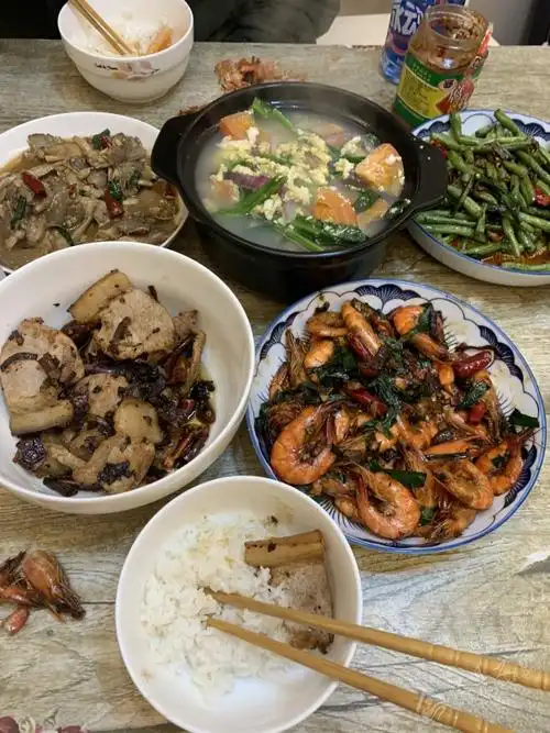 无聊的自己在家学会做菜了