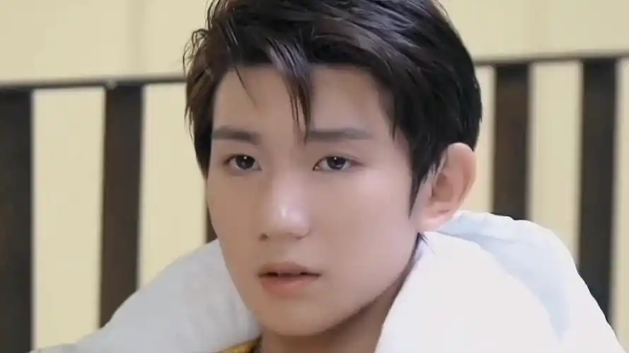 王源她们开心就好好行可以永远有求必应他真的好喜欢小汤圆啊抖音