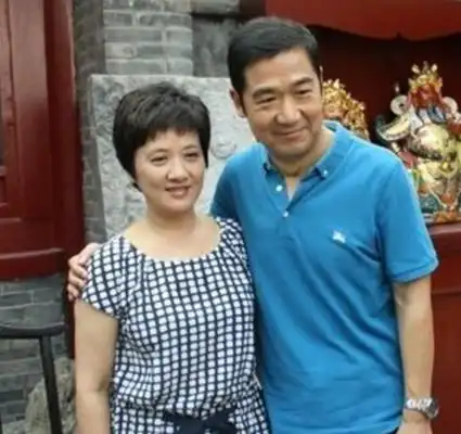 【图】张默妈妈罗秀春离婚条件:邓婕一生不许生育