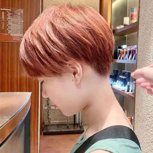 这五种很受欢迎,时尚瘦脸让人心动|发型|波波头|微卷|短发|刘海_网易