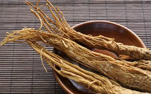 女人40-50岁,多用当归泡它喝,补气血,治失眠,还能延缓衰老_女性_问题