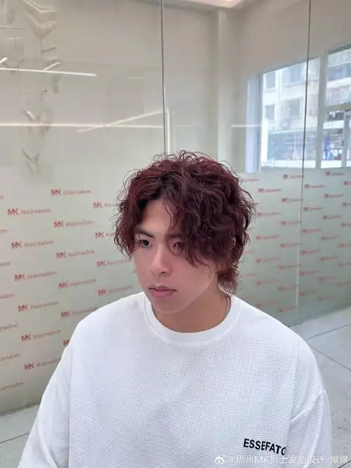 超有氛围感的束状羊毛卷~长发更修饰脸型#男士发型##梧州发型设计