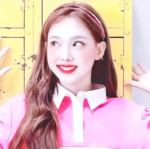 林娜琏,女爱豆头像二传注明江琰