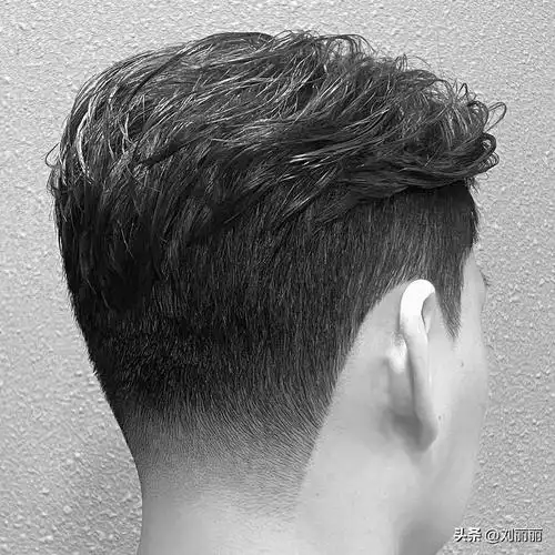 男生染发灰色系列图片,男士头发颜色流行色显白减龄(简直是帅气天花板