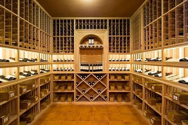别墅酒窖装修时需要注意什么别墅酒窖设计要点别墅的地下室酒窖怎样做