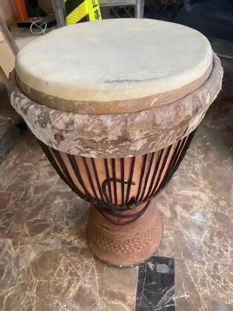 特价处理一个非洲手鼓,从肯尼亚带来的纯 - 抖音