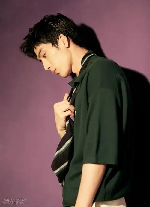 井柏然_明星档案_写真_图片_资料_照片_中国娱乐网