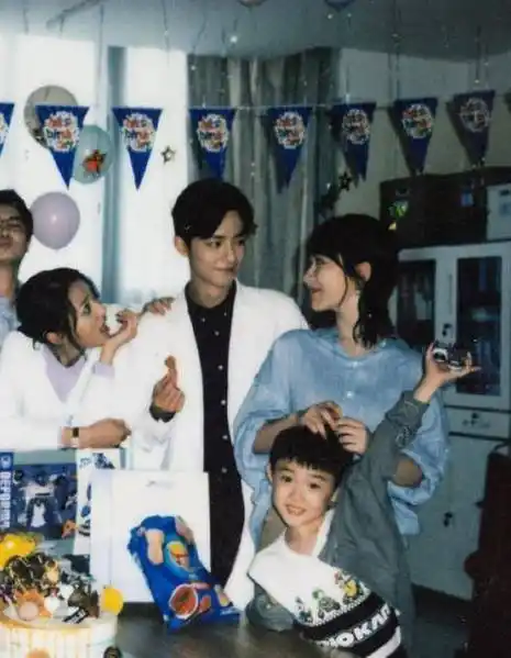 邓伦的电视剧剧照_杨紫回应秦俊杰新恋情_杨紫回应整容