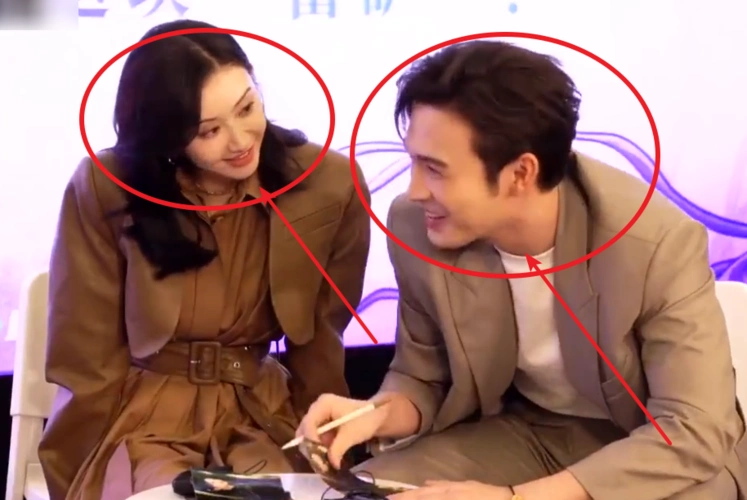 景甜张彬彬直播太甜全程看不到张彬彬的正脸确定没在一起吗