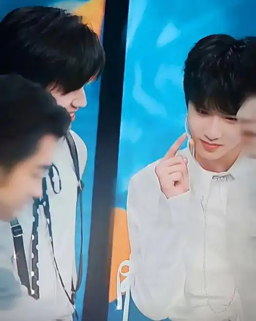 tnt时代少年团  #刘耀文  #刘耀文  #文轩