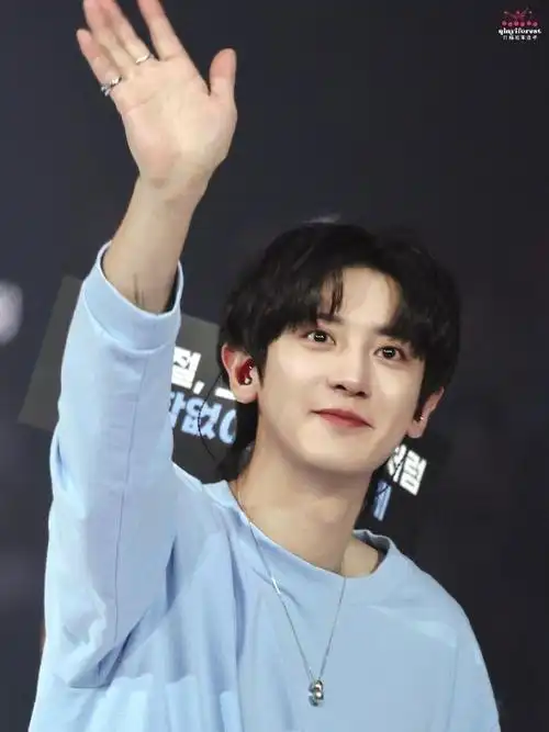 朴灿烈#  完全还原美貌的一组照片 漂亮得我快说不出话了05  #朴