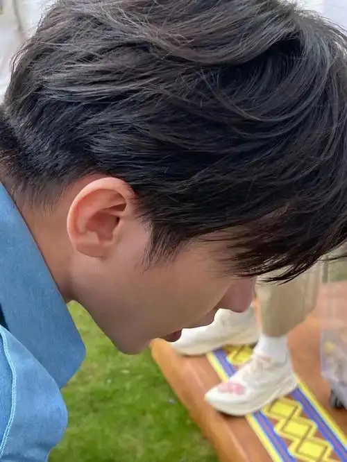 蔡徐坤女友视角图片