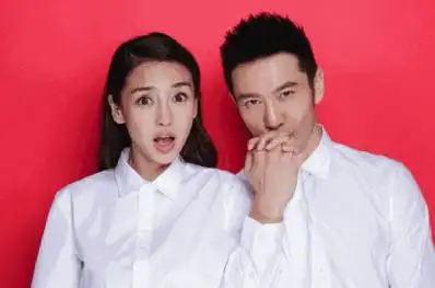 看了这么多明星结婚证件照这次黄晓明和baby赢了