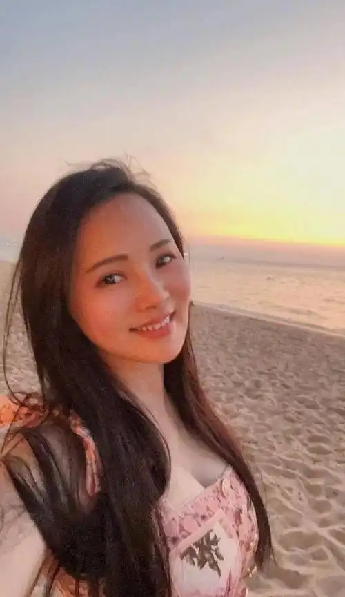 伊能静和庾澄庆离婚后转身嫁给小10岁的秦昊和婆婆处成闺蜜