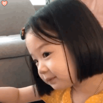 萌娃金雪表情包动图小雪儿的吃播又又又又又开始了