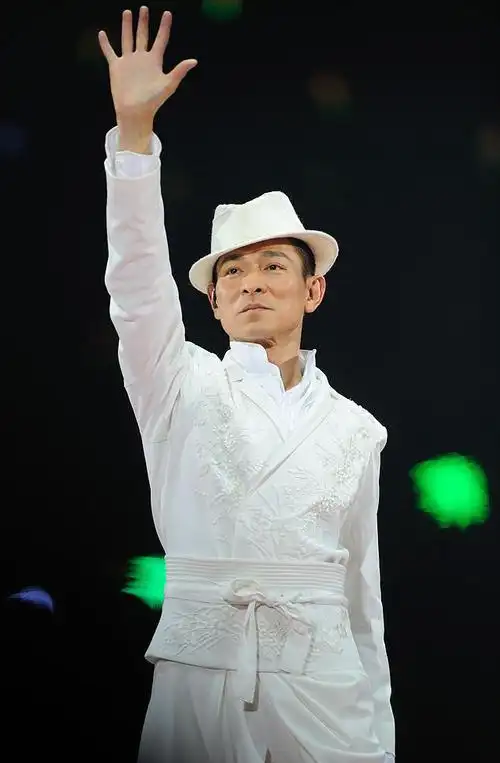 万众期待的刘德华2018演唱会正式公布主题名称主题海报及首唱地