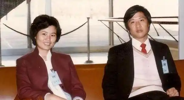 与丈夫恩爱相伴48年,但在搭档罗京病逝后离职,如今邢质斌怎样了